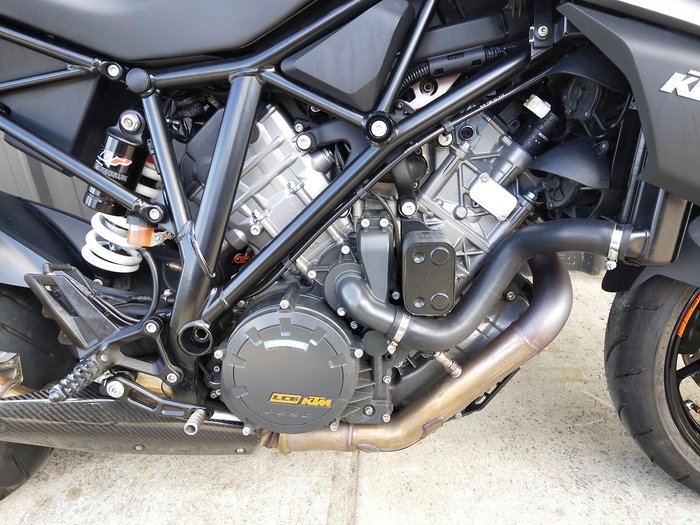 2017 KTM 1290 Super Duke R Super Duke Black