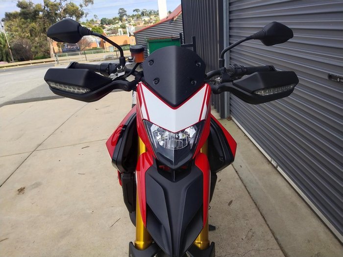 2017 Ducati Hypermotard 939 SP Hypermotard Red