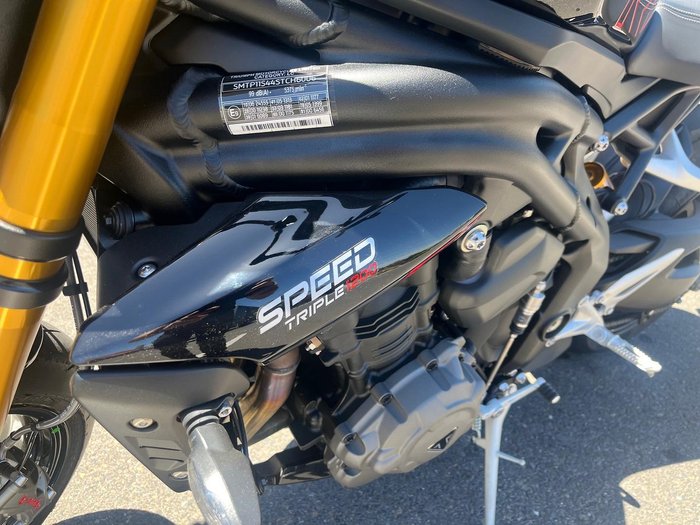 2025 Triumph Speed Triple RS 1200 Speed Triple Black