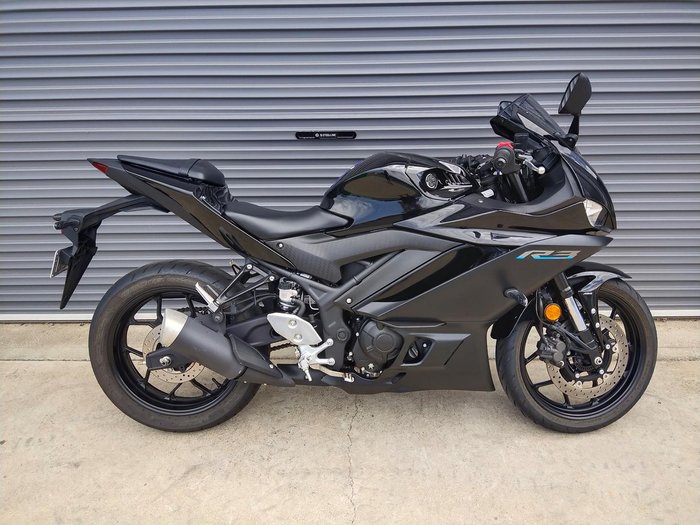 2023 Yamaha YZF-R3 R3 Black