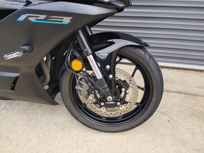 2023 Yamaha YZF-R3 R3 Black