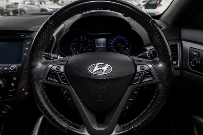 2016 Hyundai Veloster SR Turbo +