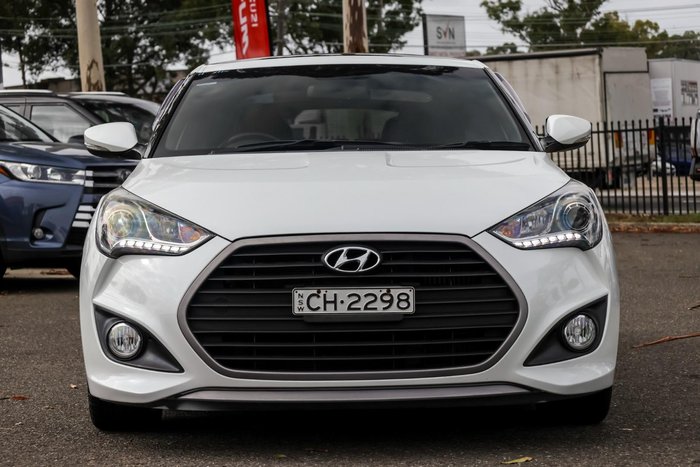 2016 Hyundai Veloster SR Turbo +