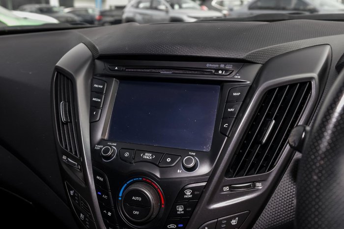 2016 Hyundai Veloster SR Turbo +