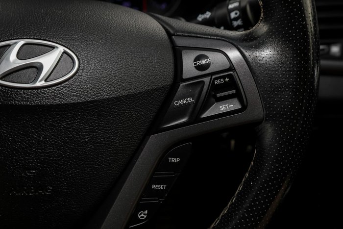 2016 Hyundai Veloster SR Turbo +