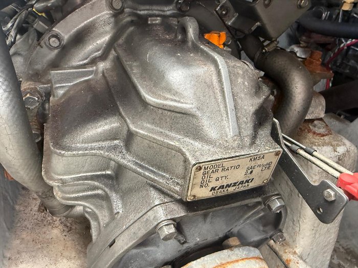 1996 Caribbean 28 FLYBRIDGE CRUISER