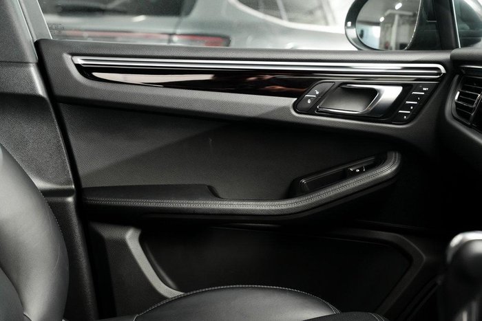 2019 Porsche Macan S