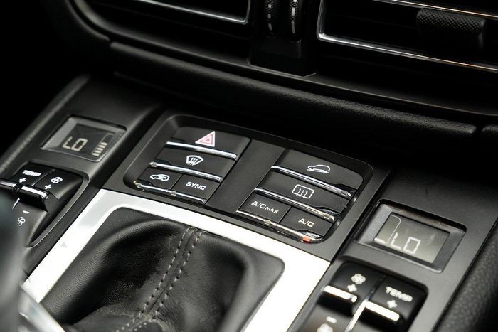 2019 Porsche Macan S