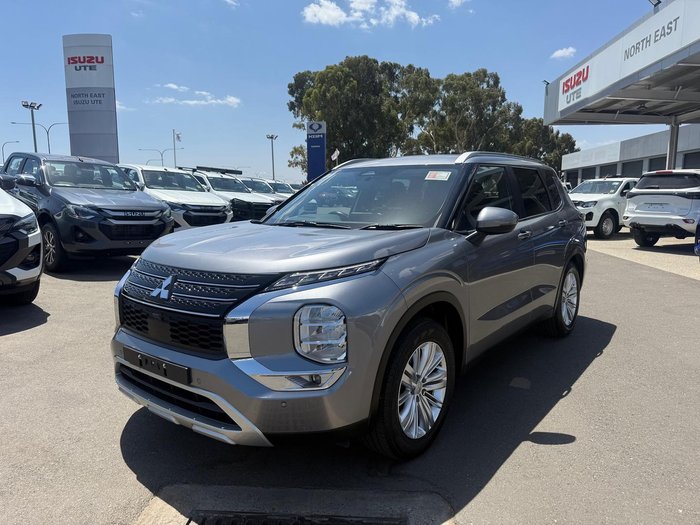 2021 Mitsubishi Outlander LS