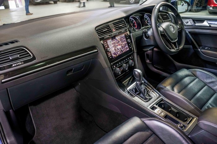 2017 Volkswagen Golf 110TSI Highline 7.5 MY18 Atlantic Blue