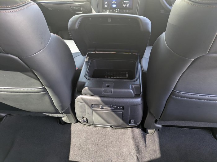 2024 Nissan Patrol Ti-L