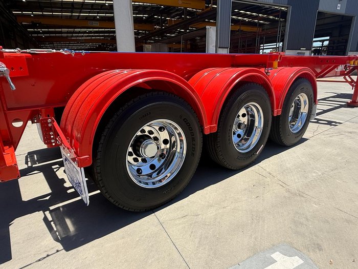 2026 CIMC 40' Standard Skel With 3 Way Twist Locks