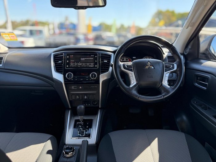 2023 Mitsubishi Triton GLX-R