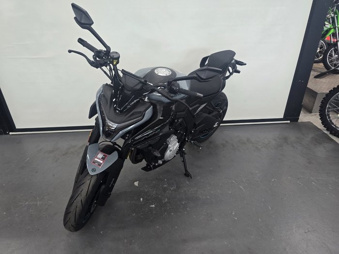 2025 CFMOTO 2025 CF Moto 675CC 675NK ABS TUNDRA GREY