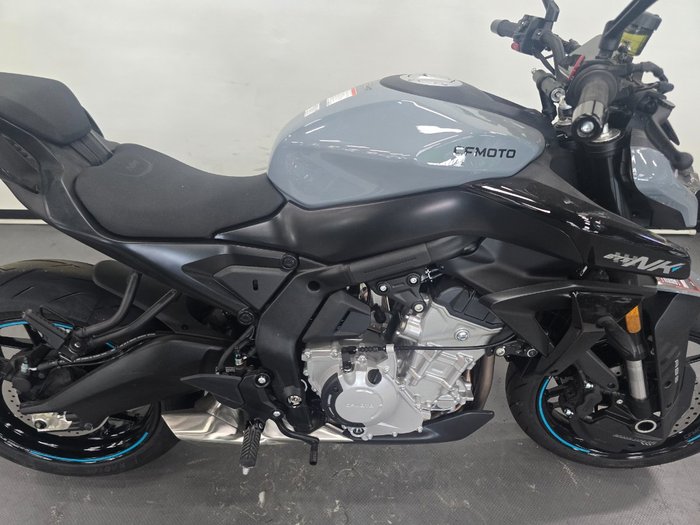 2025 CFMOTO 2025 CF Moto 675CC 675NK ABS TUNDRA GREY