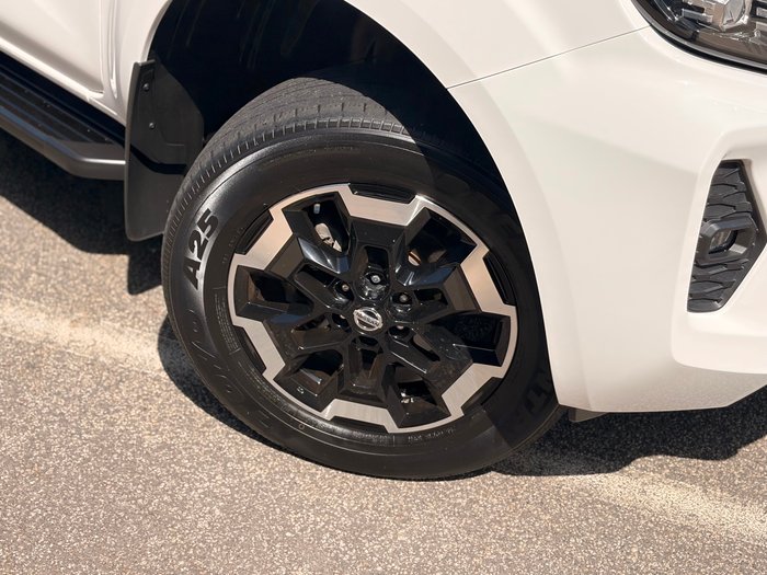 2023 Nissan Navara ST-X