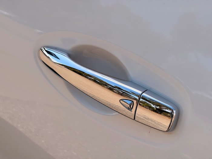 2023 Nissan Navara ST-X