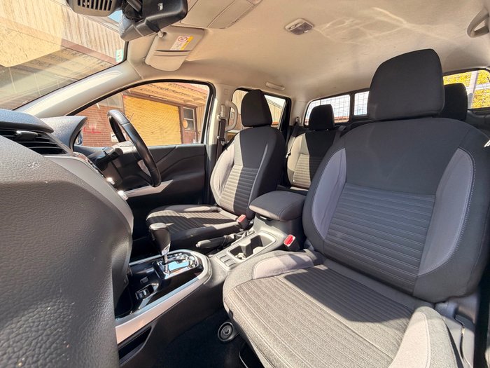 2023 Nissan Navara ST-X