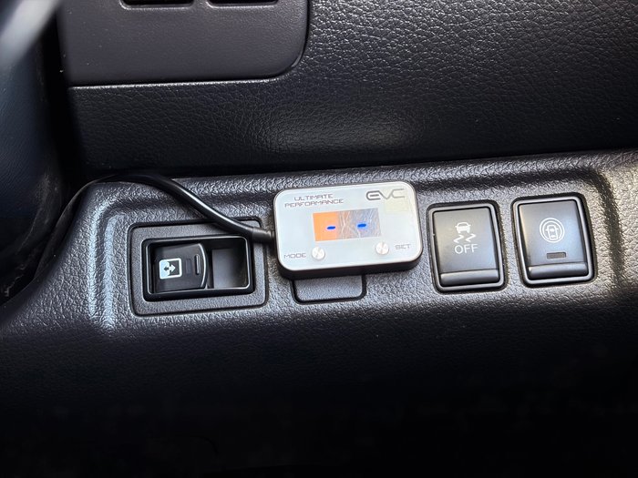 2023 Nissan Navara ST-X