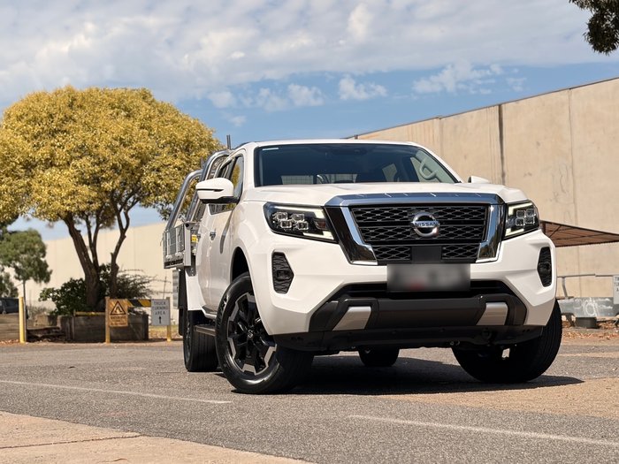 2023 Nissan Navara ST-X