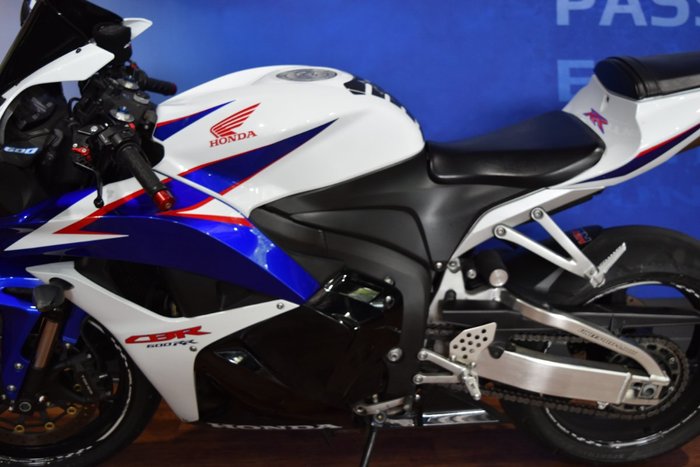 2011 Honda CBR600RR White