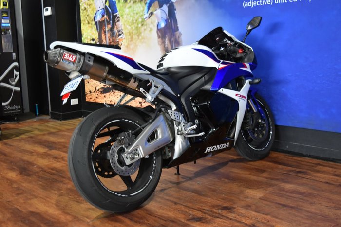 2011 Honda CBR600RR White