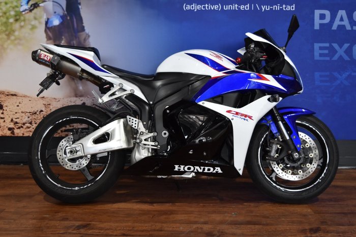 2011 Honda CBR600RR White