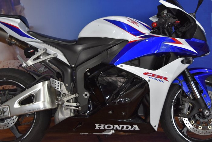 2011 Honda CBR600RR White