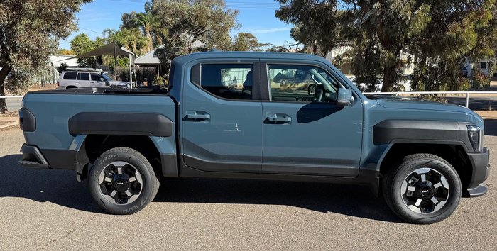2025 Kia Tasman SX+