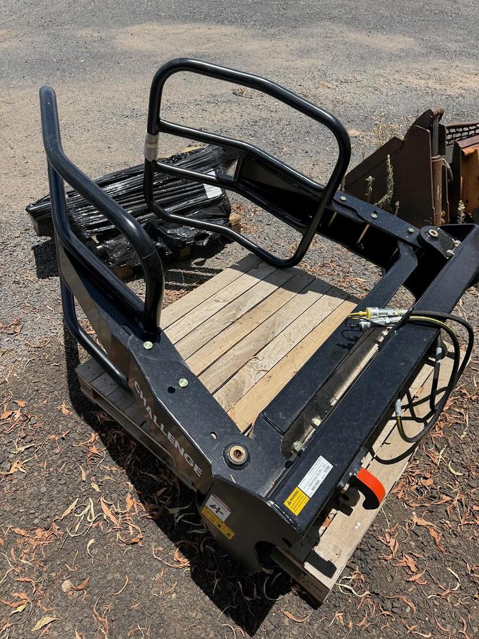 2025 Challenge Implements Wrapped Silage Grab