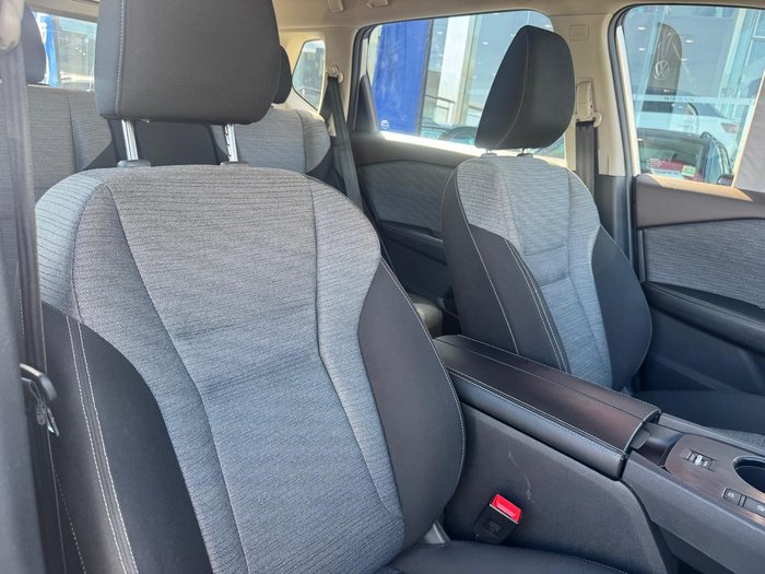 2023 Nissan X-TRAIL ST