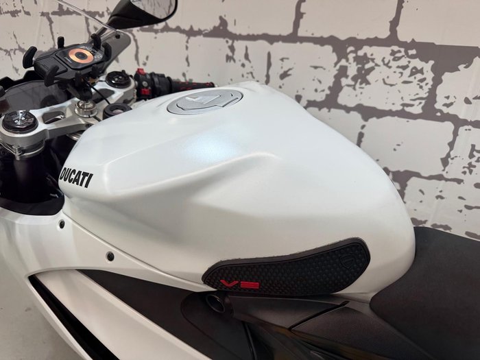 2020 Ducati Panigale V2 Panigale White