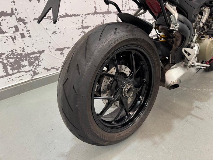 2020 Ducati Streetfighter V4 Streetfighter Red