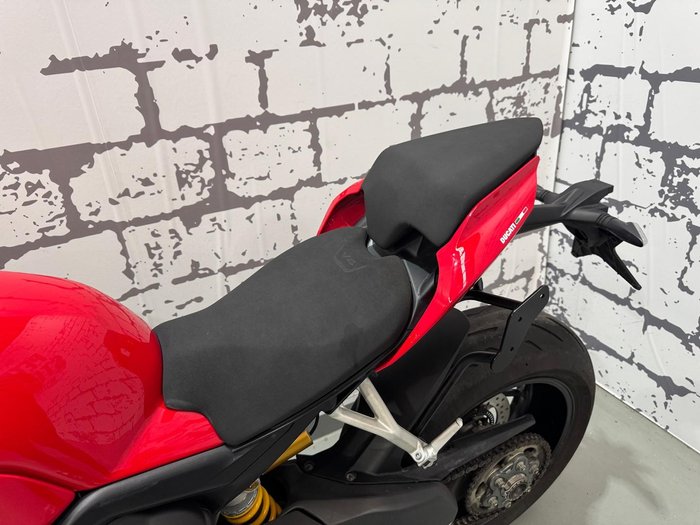 2020 Ducati Streetfighter V4 Streetfighter Red