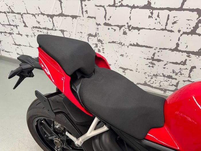 2020 Ducati Streetfighter V4 Streetfighter Red