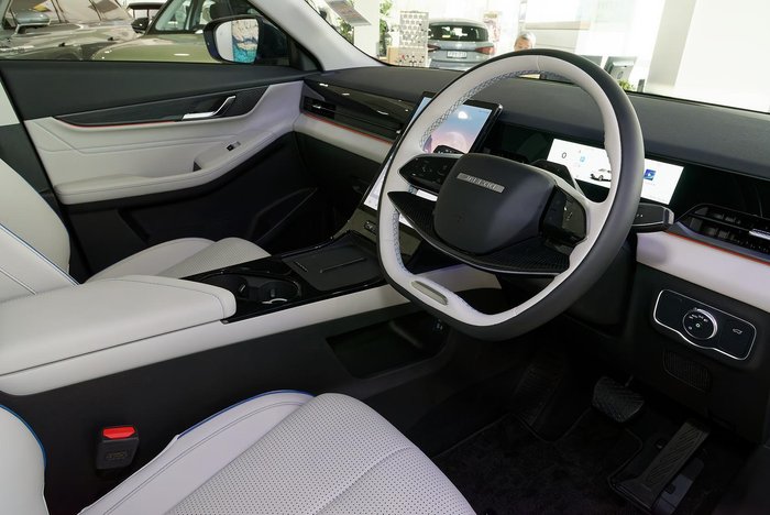 2025 Jaecoo J5 EV Summit