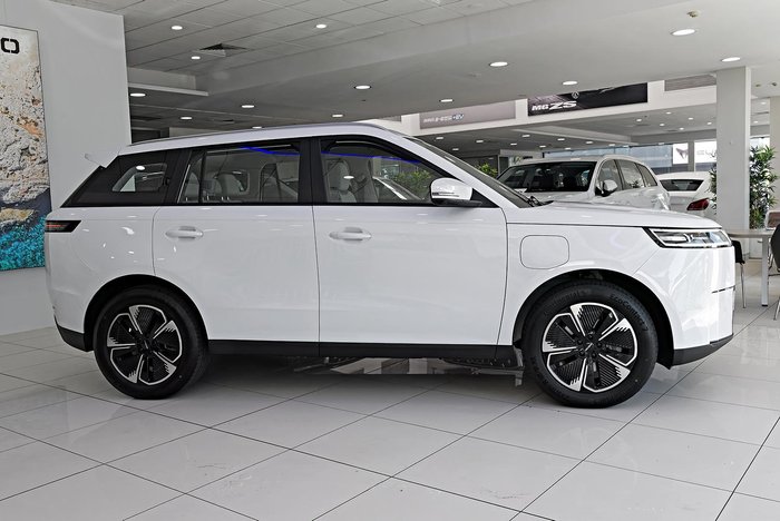 2025 Jaecoo J5 EV Summit