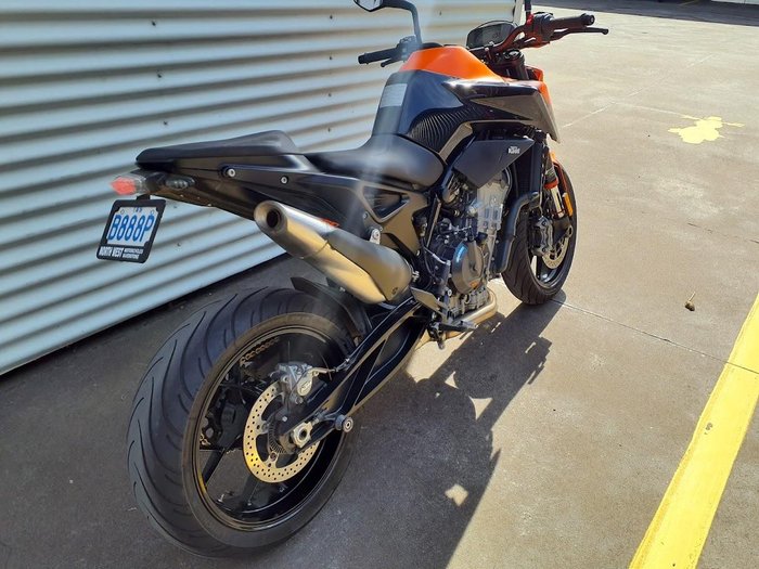 2022 KTM 890 Duke Duke