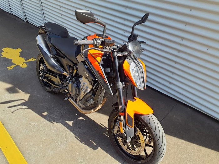 2022 KTM 890 Duke Duke