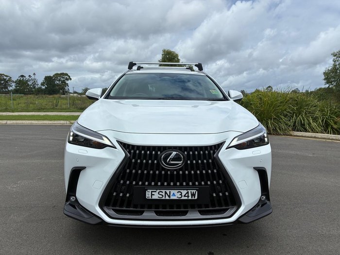 2025 Lexus NX 450h+ Luxury