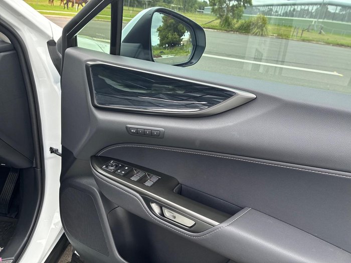 2025 Lexus NX 450h+ Luxury