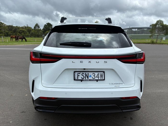 2025 Lexus NX 450h+ Luxury