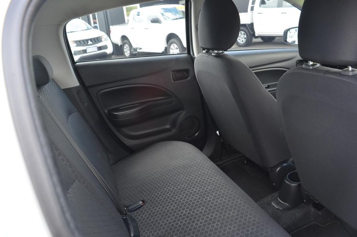 2015 Mitsubishi Mirage ES