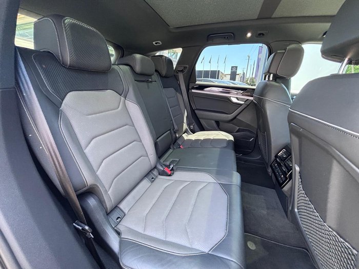 2020 Volkswagen Touareg 210TDI R-Line