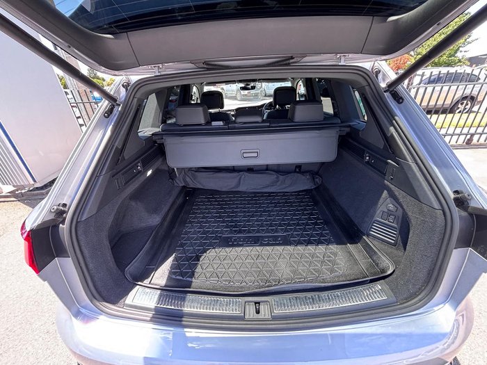 2020 Volkswagen Touareg 210TDI R-Line