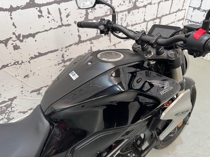 2019 Honda CB300R (CB300RA) CB300 Black
