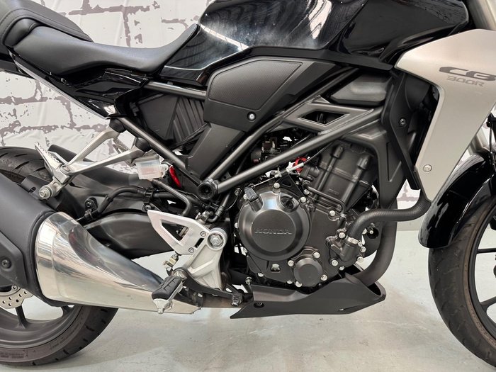 2019 Honda CB300R (CB300RA) CB300 Black