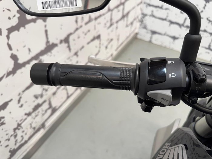 2019 Honda CB300R (CB300RA) CB300 Black