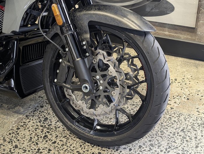 2025 Harley-Davidson CVO Road Glide ST 121 (FLTRXSTSE) Touring Silver