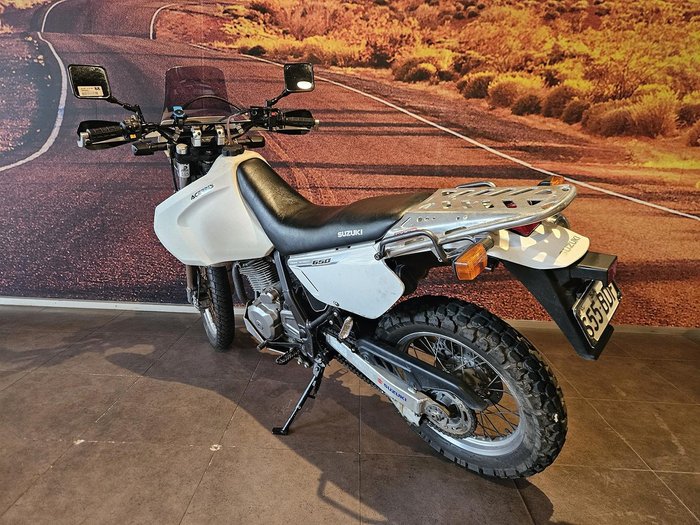 2017 Suzuki DR650SE DR White